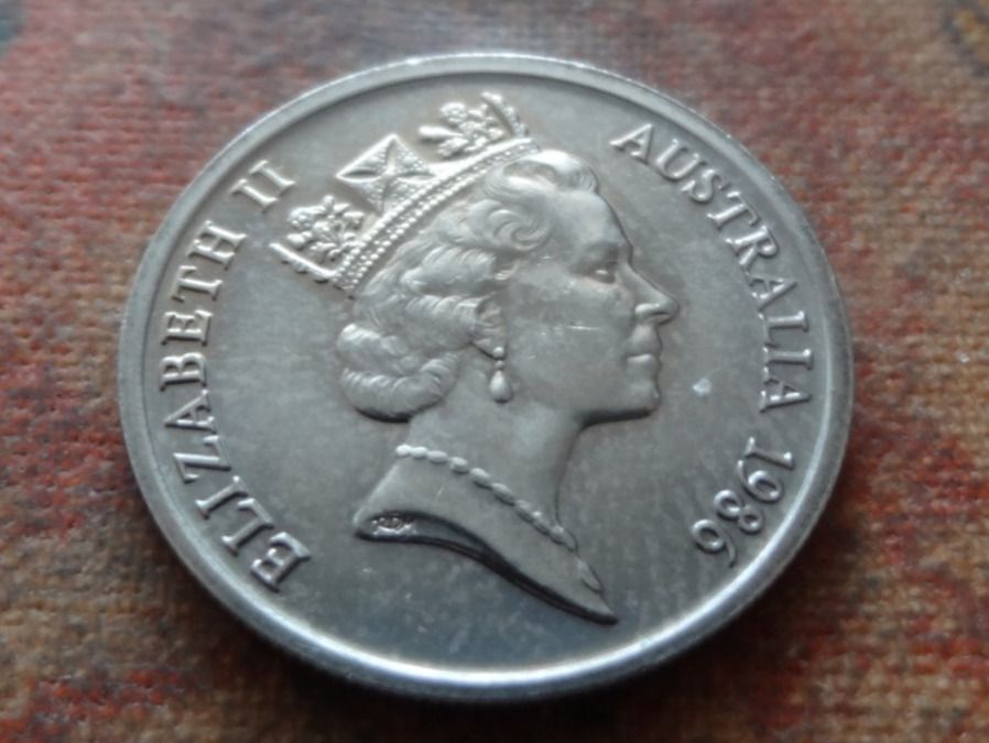 Alle Münzen: AUSTRALIA  5  Cents  1986 – Gebraucht aus Romanel-sur-Lausanne von Swift13 1