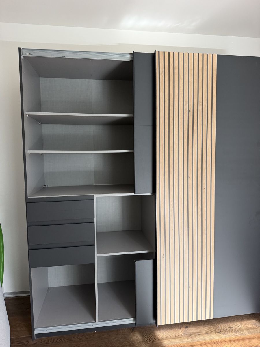 Armadi: Moderner Kleiderschrank – Usato da Winkel venduto da my19 1