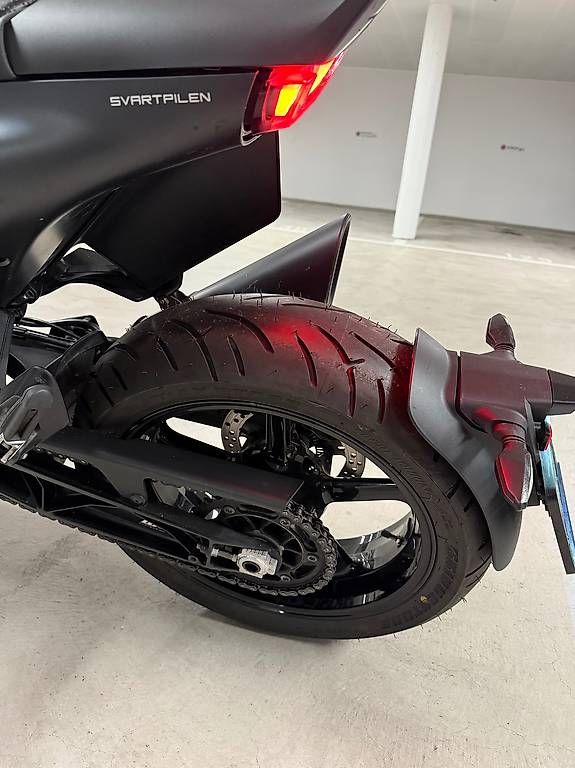 Strada: Husqvarna Svartpilen 701  ab MFK, top gepflegt – Usato da Zürich venduto da hch_5kgv 4
