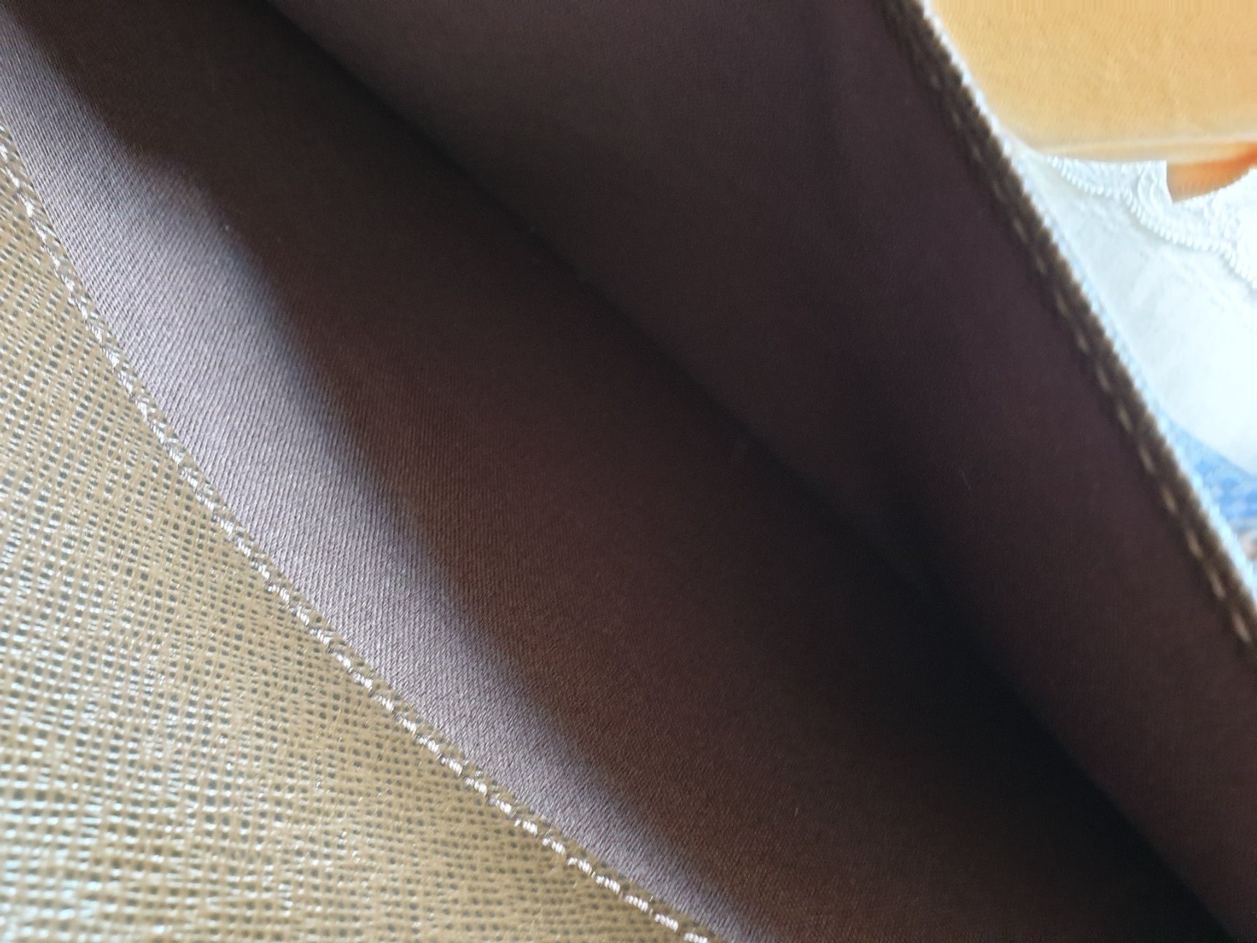 Louis Vuitton Taschen: Louis Vuitton Alexei Messenger Taïga braun – Neu (gemäss Beschreibung) aus Bottmingen von sandy_2 5