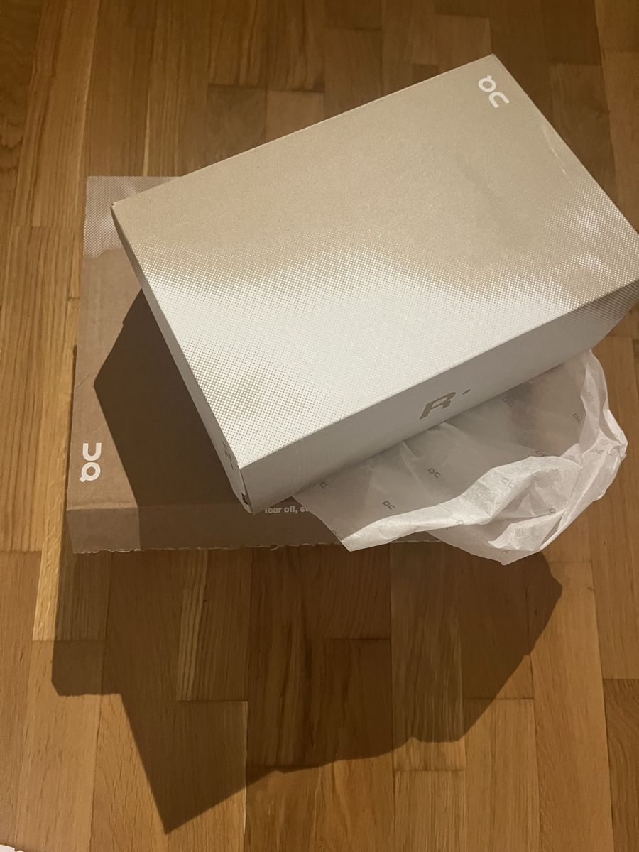 On Scarpe da donna: On Schuh – Nuovo e nell'imballaggio originale da Ennenda venduto da mir_bx27 4