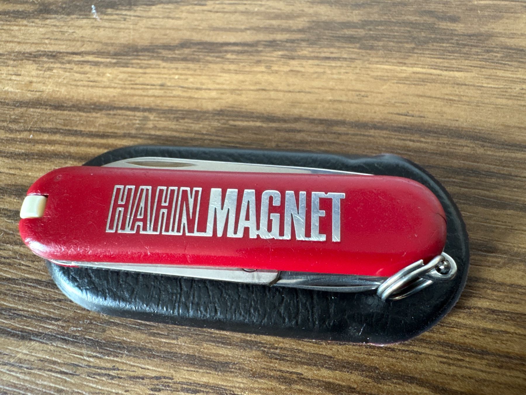 Victorinox Couteaux de poche: VICTORINOX - Classic - Sackmesser - HAHN MAGNET – D'occasion à Andwil SG par Rainboli 8