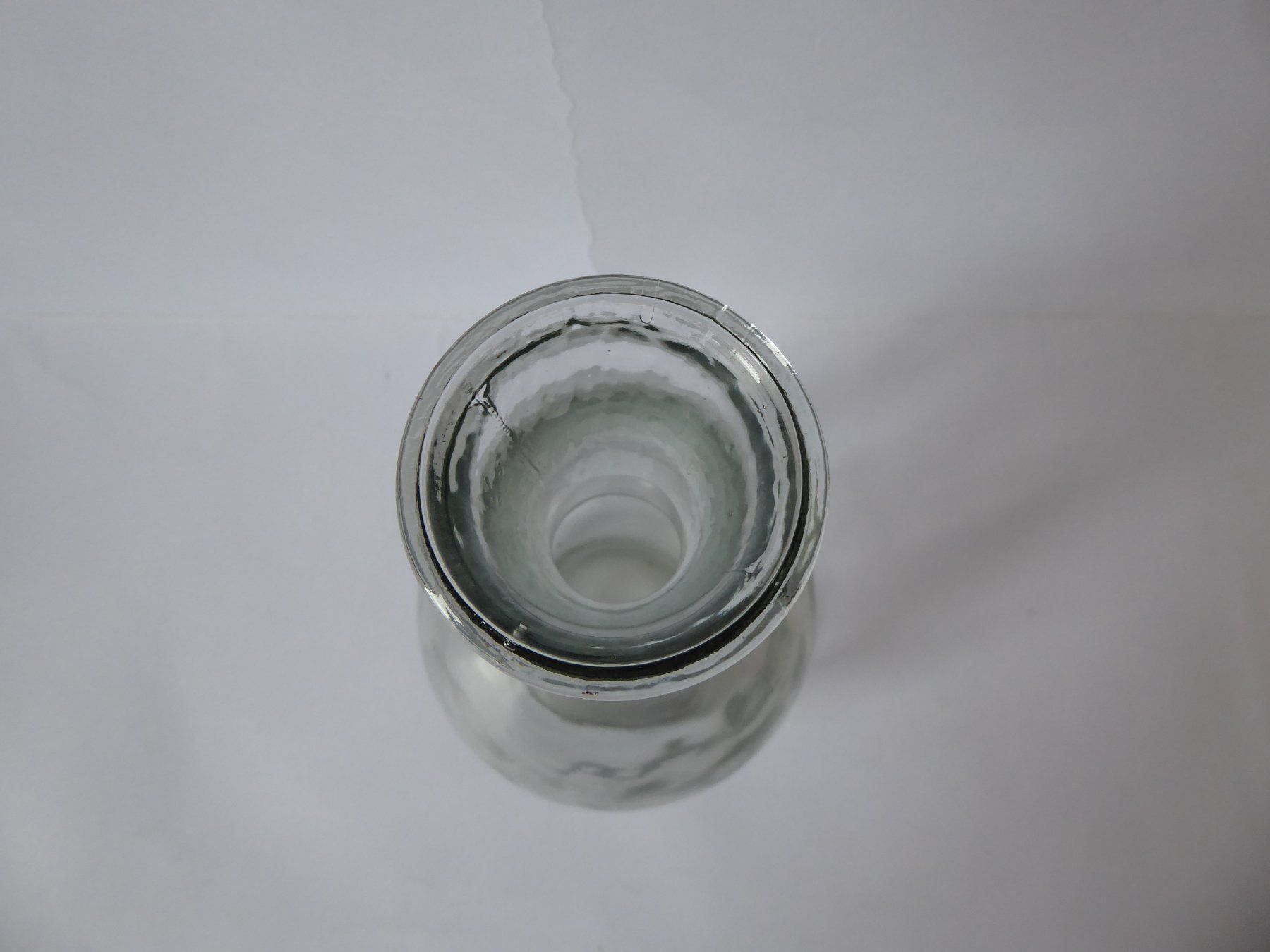 Vasen & Gefässe: Aeltere Glas Vase, 24cm, antik – Gebraucht aus Turbenthal von Panau 1