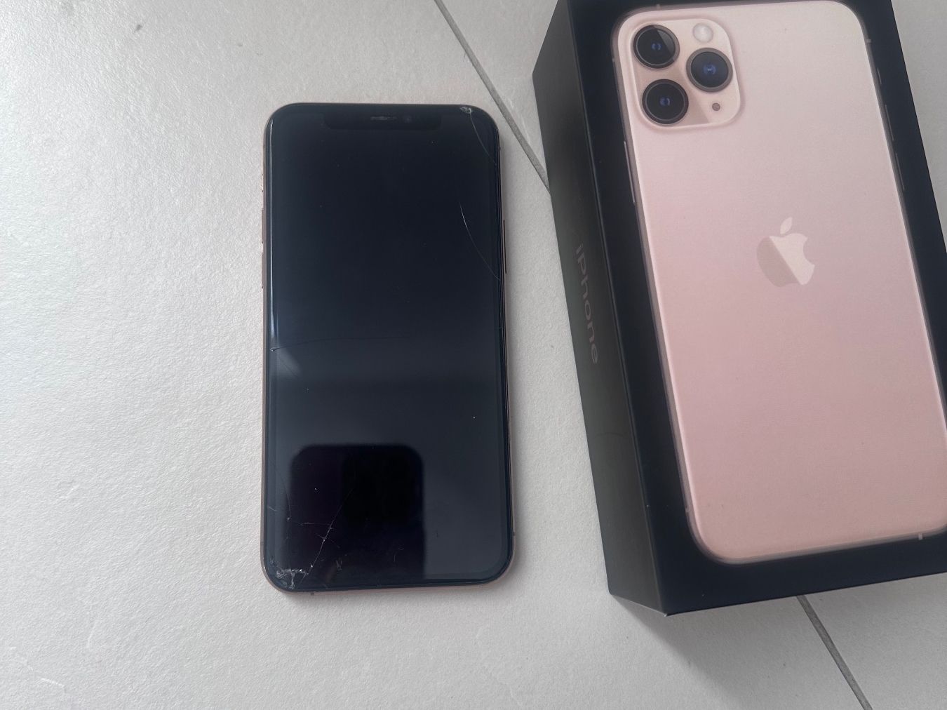 Apple Portables: iPhone 11 Pro – Défectueux à Lengwil par meballi87 2