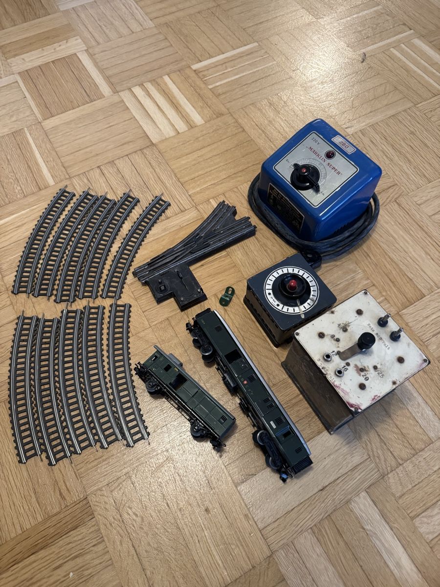 Märklin Modellini di ferrovie: Märklin Eisenbahn Set – Usato da Buchs AG venduto da ChrizZa