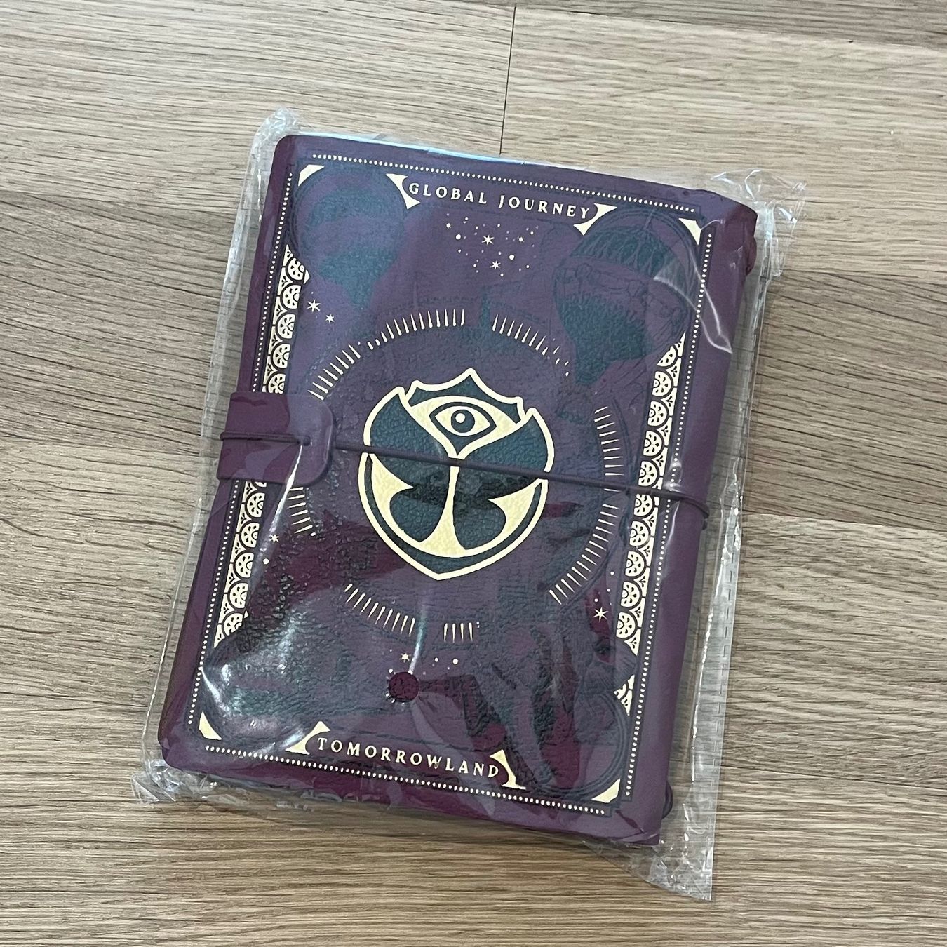 Schreibblöcke: Notebook, Tomorrowland Orbyz – Neu und originalverpackt aus Zürich von art_b5qd