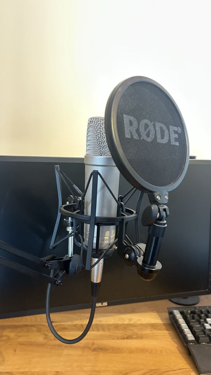 Røde Microfoni: Rode NT1-A mit Gelenke-Arm – Usato da Kriens venduto da mofa.teile.occasion 2