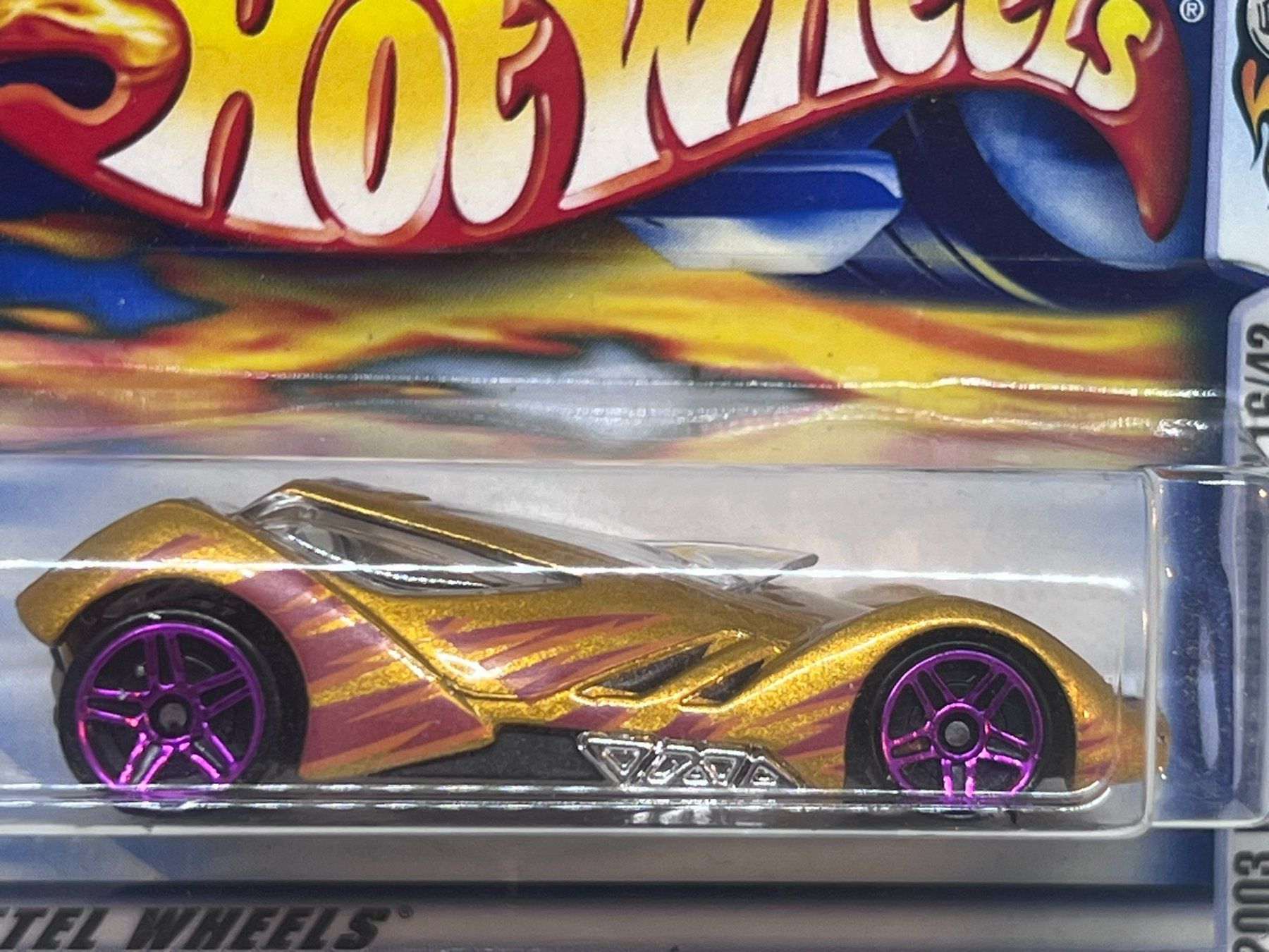 Hot Wheels Modellini d'auto: Hot Wheels Sinistra – Nuovo e nell'imballaggio originale da Wildegg venduto da LaaBoutique 1