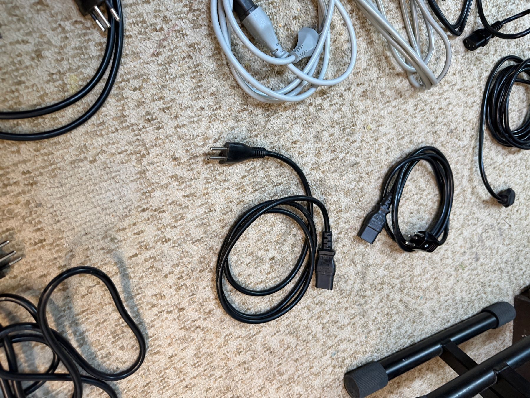 Cavi: Kabel Stromkabel, PC Kabel 10stk – Usato da Niederhasli venduto da swissbrocki 2