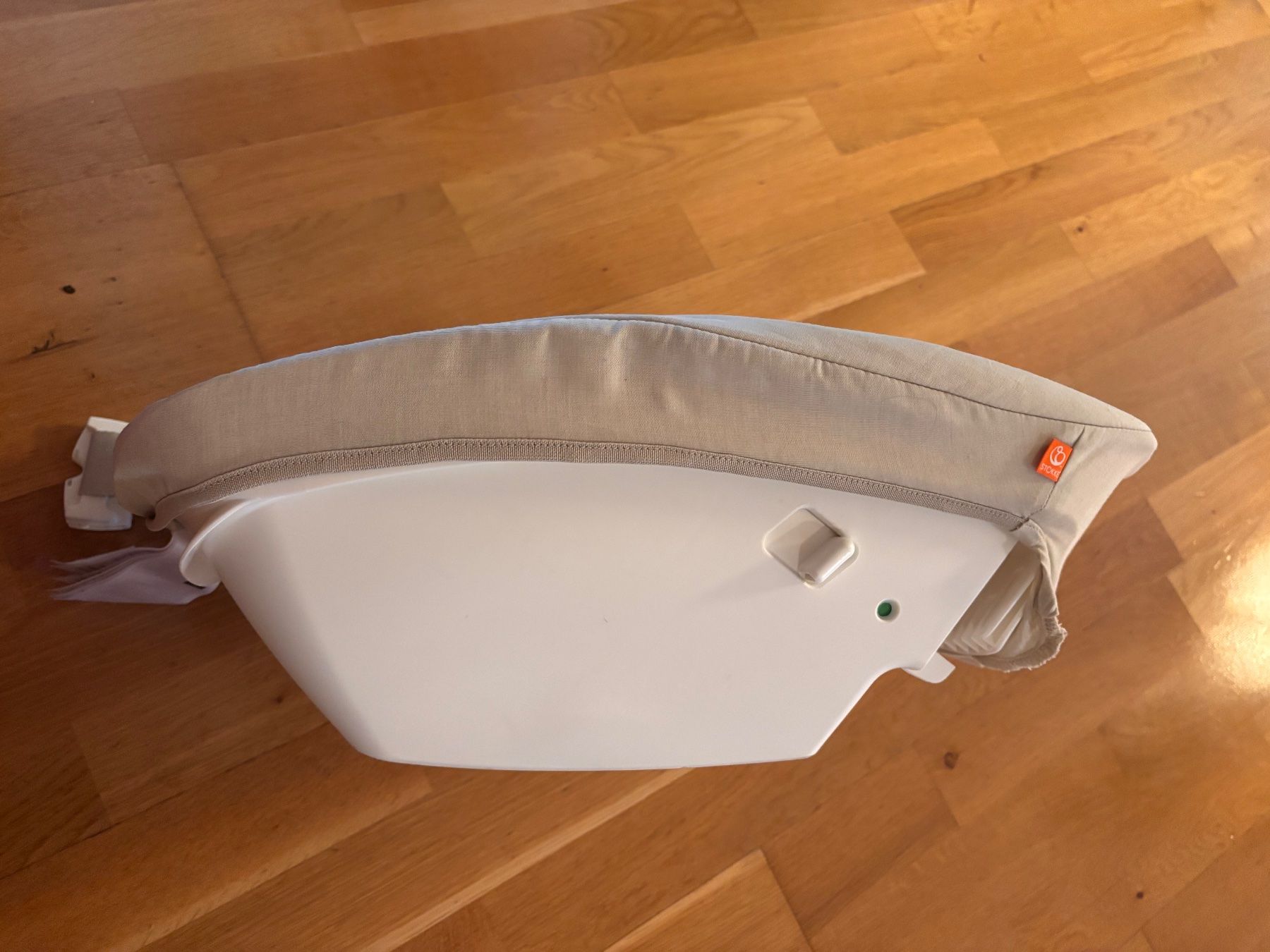 Stokke Hochstühle: Stokke Babyschale mit doppelseitigem Bezug – Gebraucht aus Zürich von pas_hys5 1