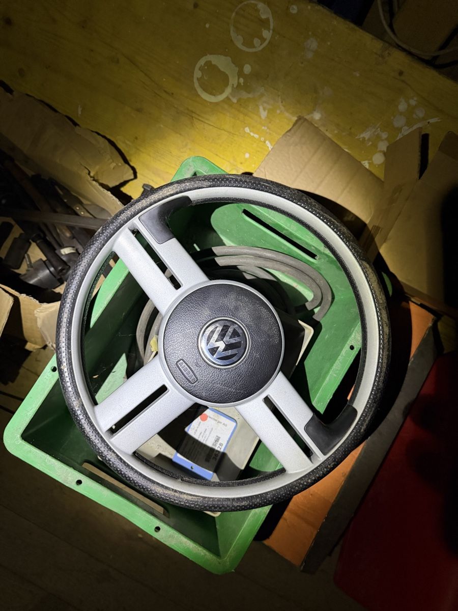VW Tutti pezzi di ricambio auto: Vw Lupo Lenkrad – Usato da Halten venduto da vwg_ml9y 1
