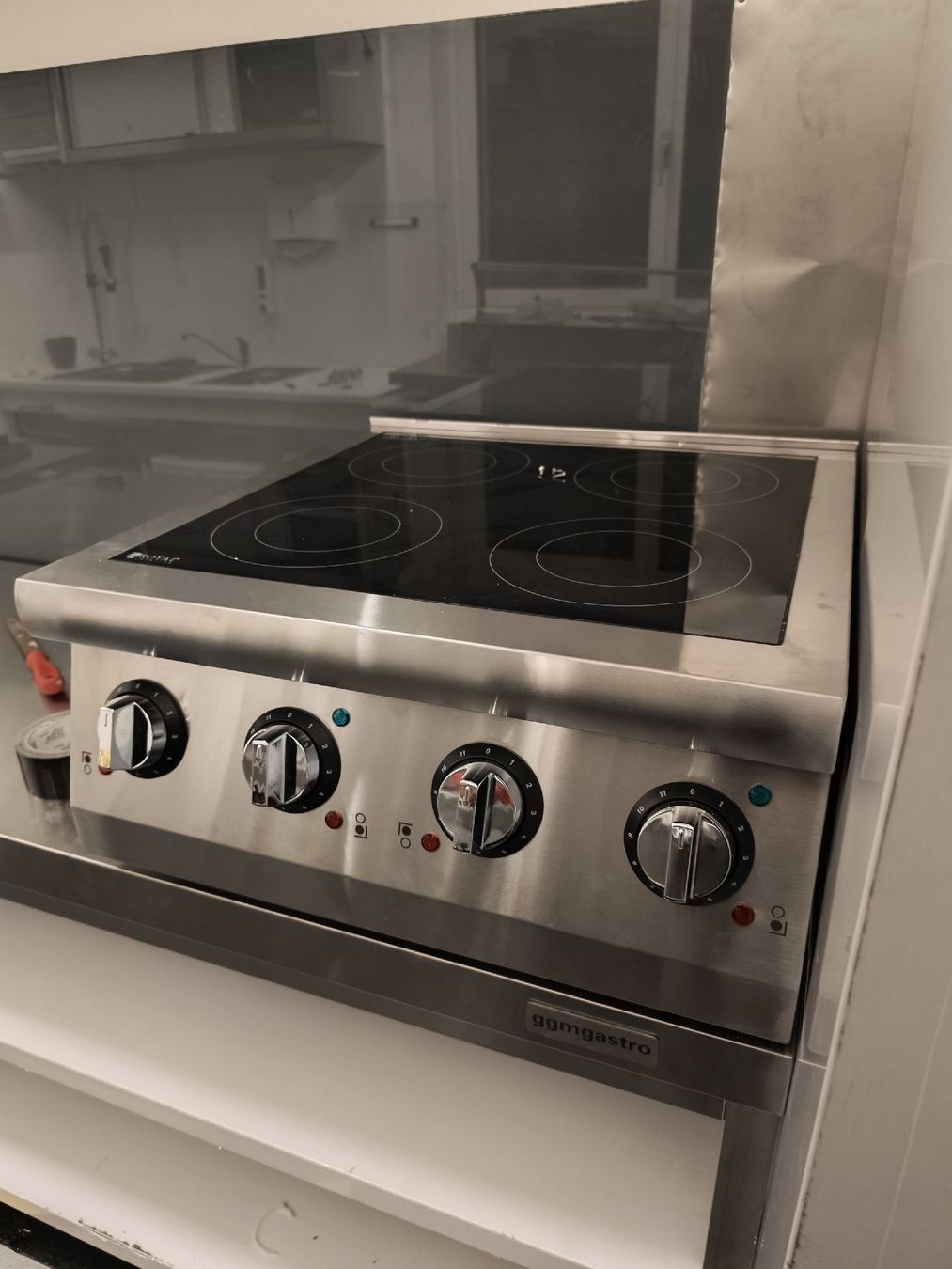 Cucine: Gastro Induktionsherd  – Nuovo (secondo la descrizione) da Zürich venduto da happinessEvent
