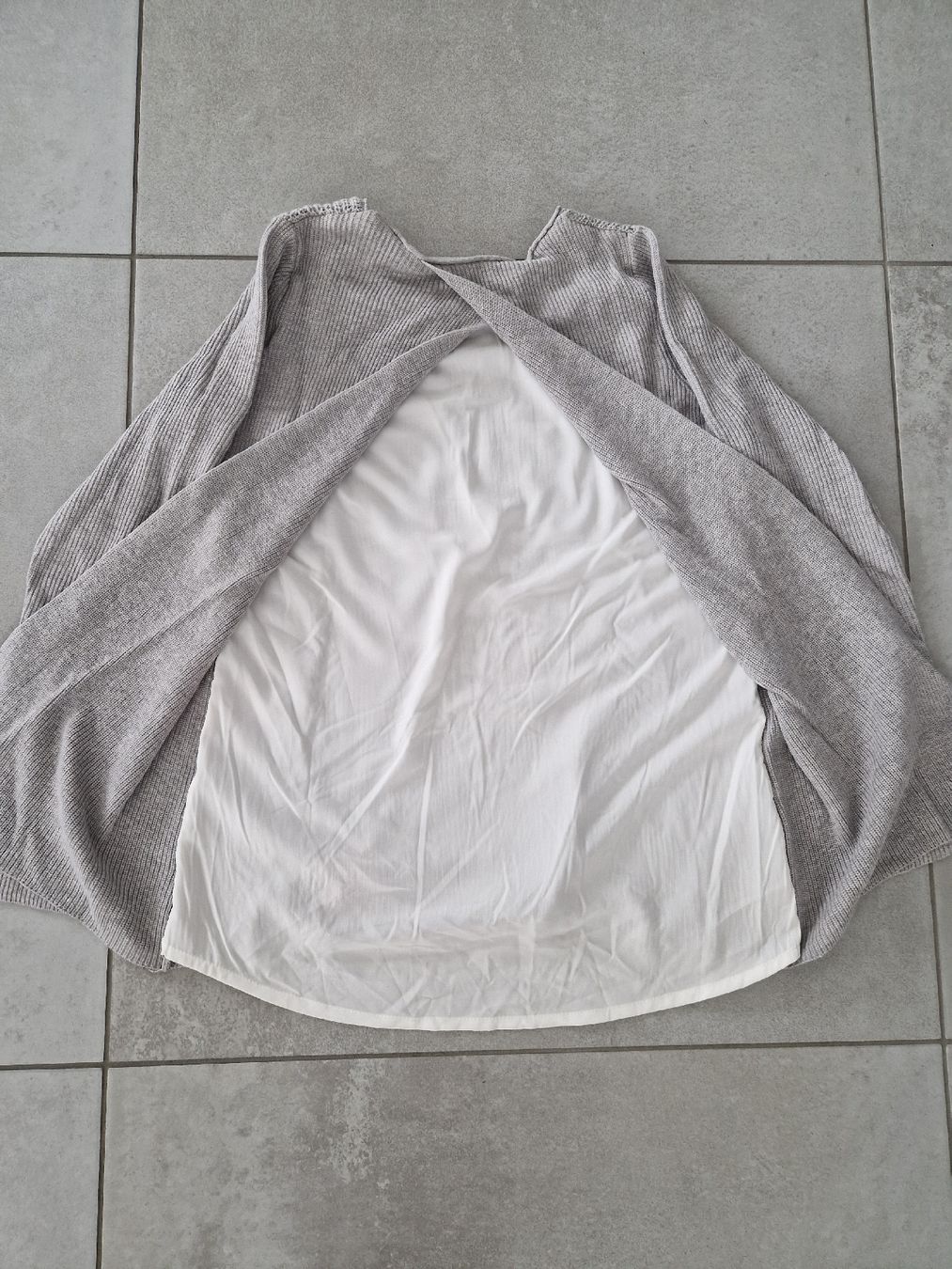 Pullover & Sweatshirts: Pullover – Gebraucht aus Eglisau von Ramii97 2