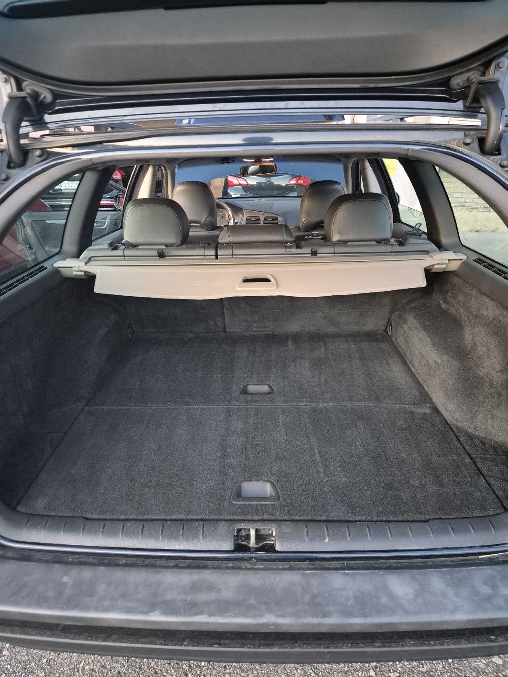 Volvo Autos: Volvo V70 2.4T – D'occasion à Steinhof SO par HOLZWURM__13 5