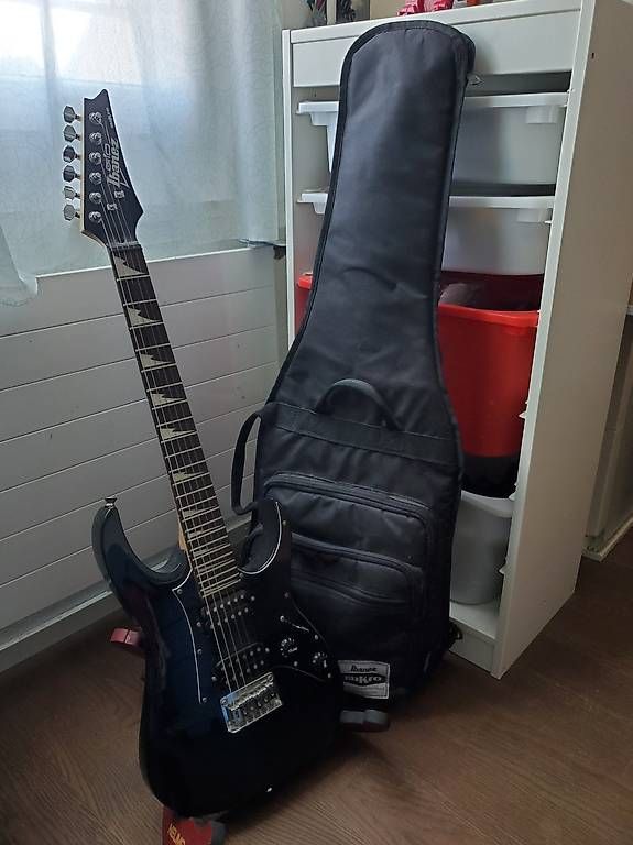 Musikinstrumente: Ibanez E-Gitarre – Gebraucht aus Rüegsauschachen von AnnaG07