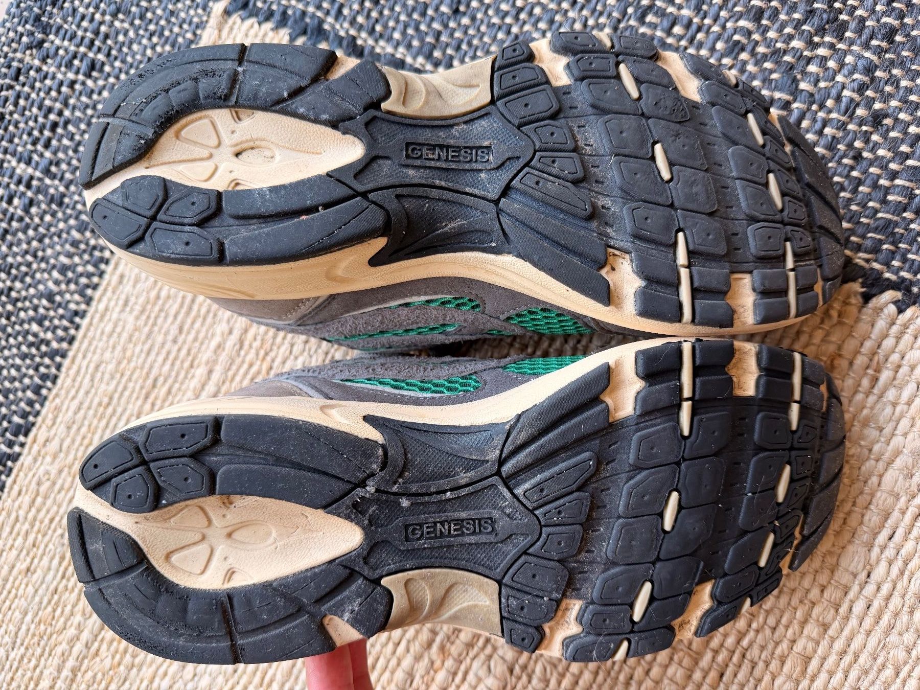 Scarpe da uomo: Sneaker Genesis fast neu – Usato da Zürich venduto da Olivia13 3