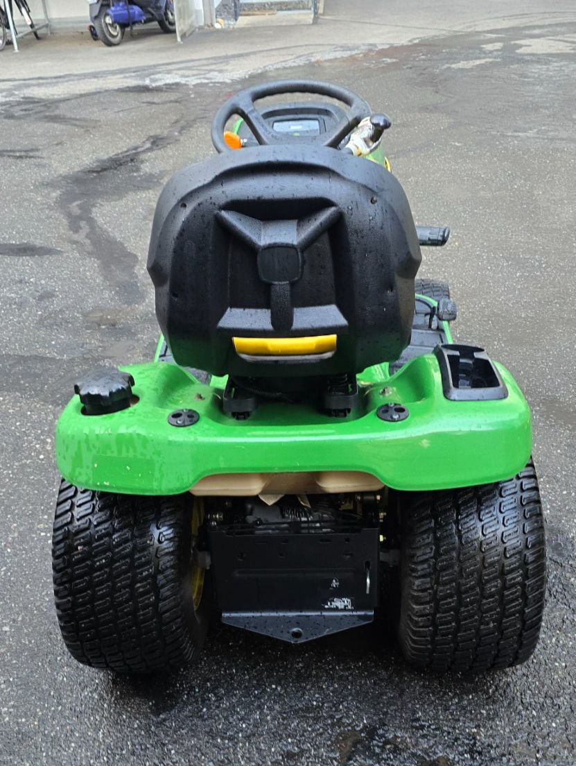 John Deere Tagliaerba: John Deere X320 Rasentraktor, – Usato da Rain venduto da Fafan069 4