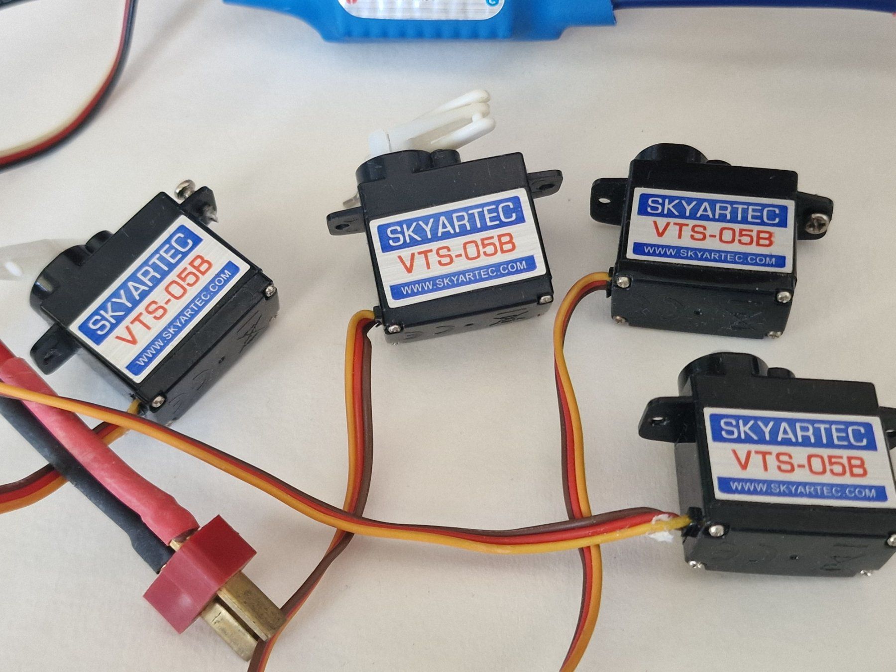 Modellismo RC: RC Modellbau Set Motor ESC Empfänger Servos Neu – Usato da Uerkheim venduto da Justi.y 5