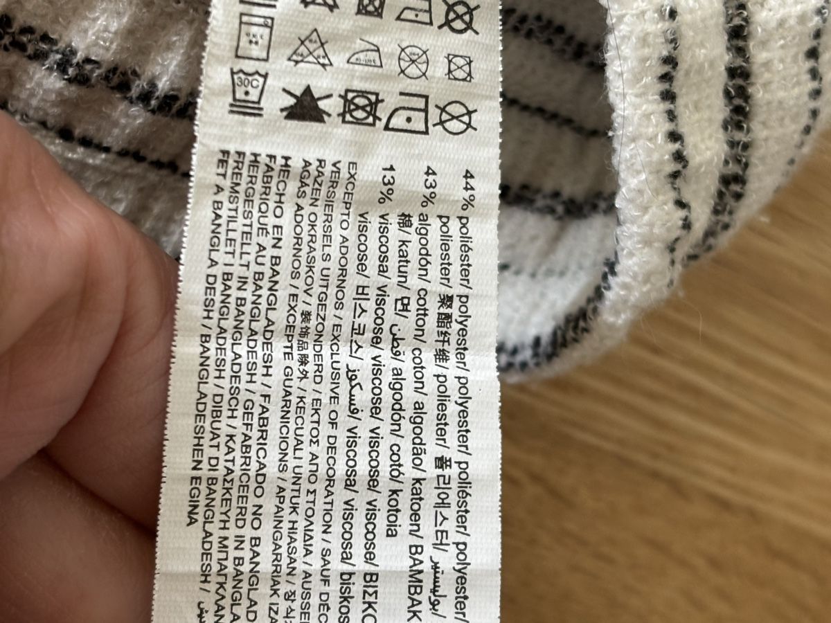 Pull&Bear Pantaloni: Pull & Bear Männer Short M weiß schwarz  – Usato da Fribourg venduto da dafral 5