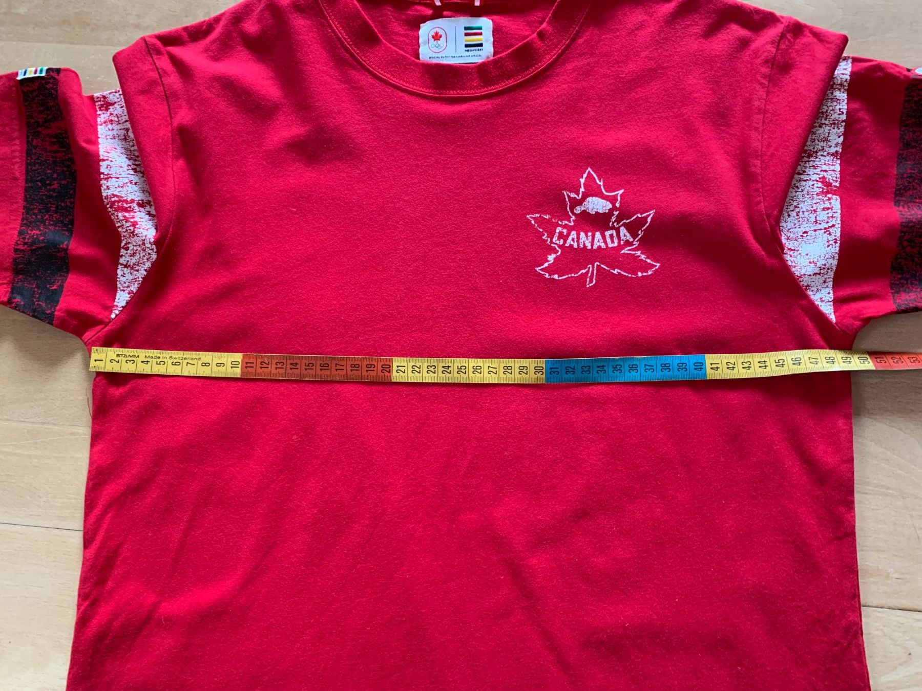 T-Shirts: Olympic T'Shirt Kanada, Gr. S, Rot – Gebraucht aus Worb von farben20zauber