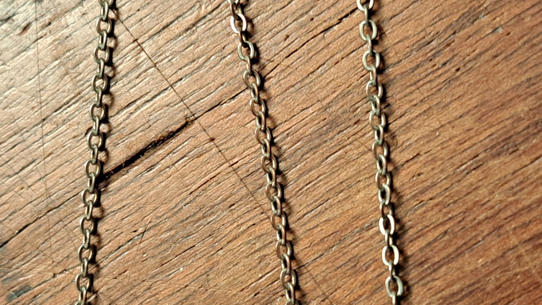 Ketten: Kette Metall sehr fein ca. 45cm lang – Gebraucht aus Ettingen von Maranathatalitha