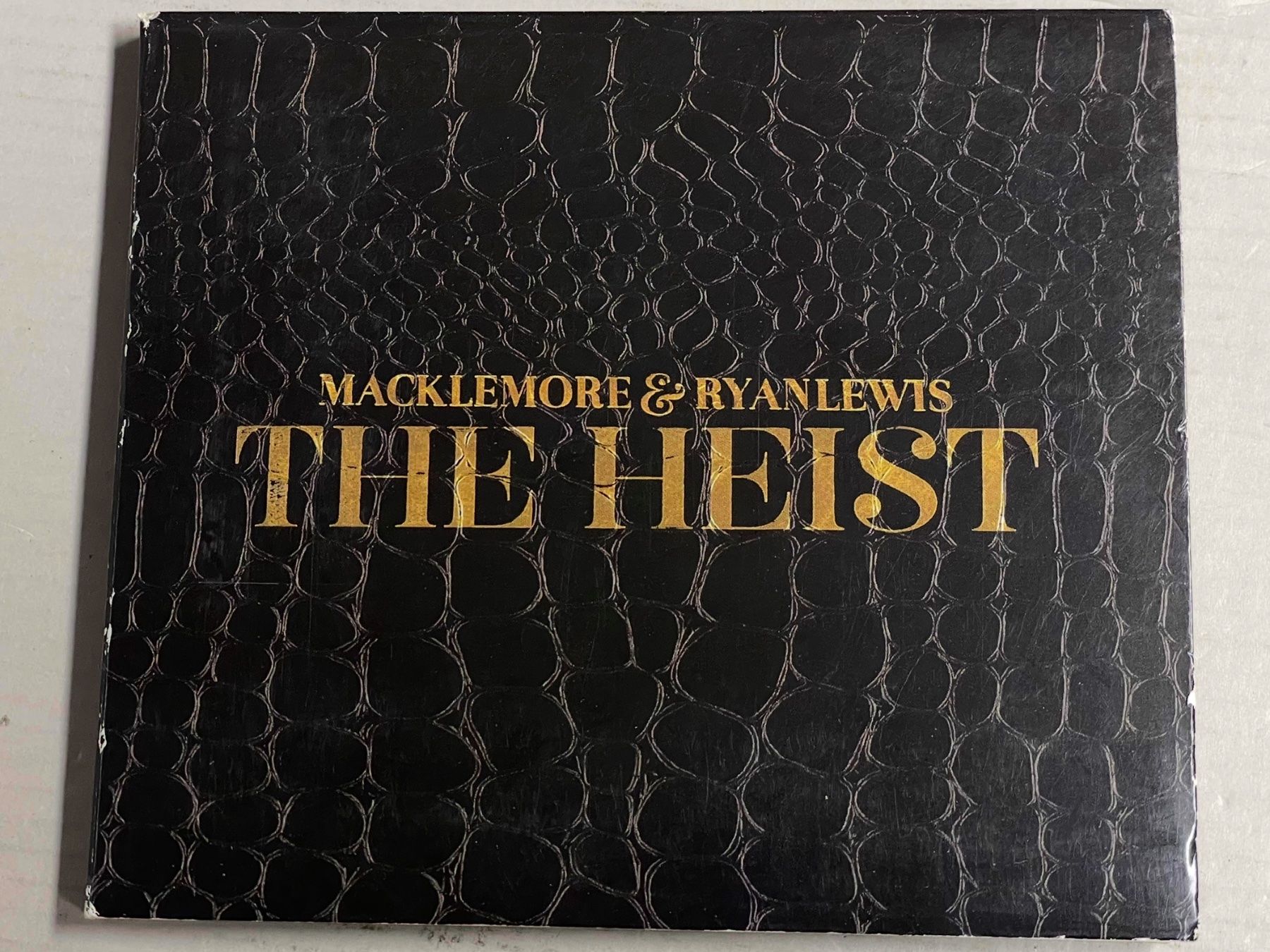 CD: Macklemore & Ryan Lewis - The Heist – Usato da Muri b. Bern venduto da AdidasCollector 3