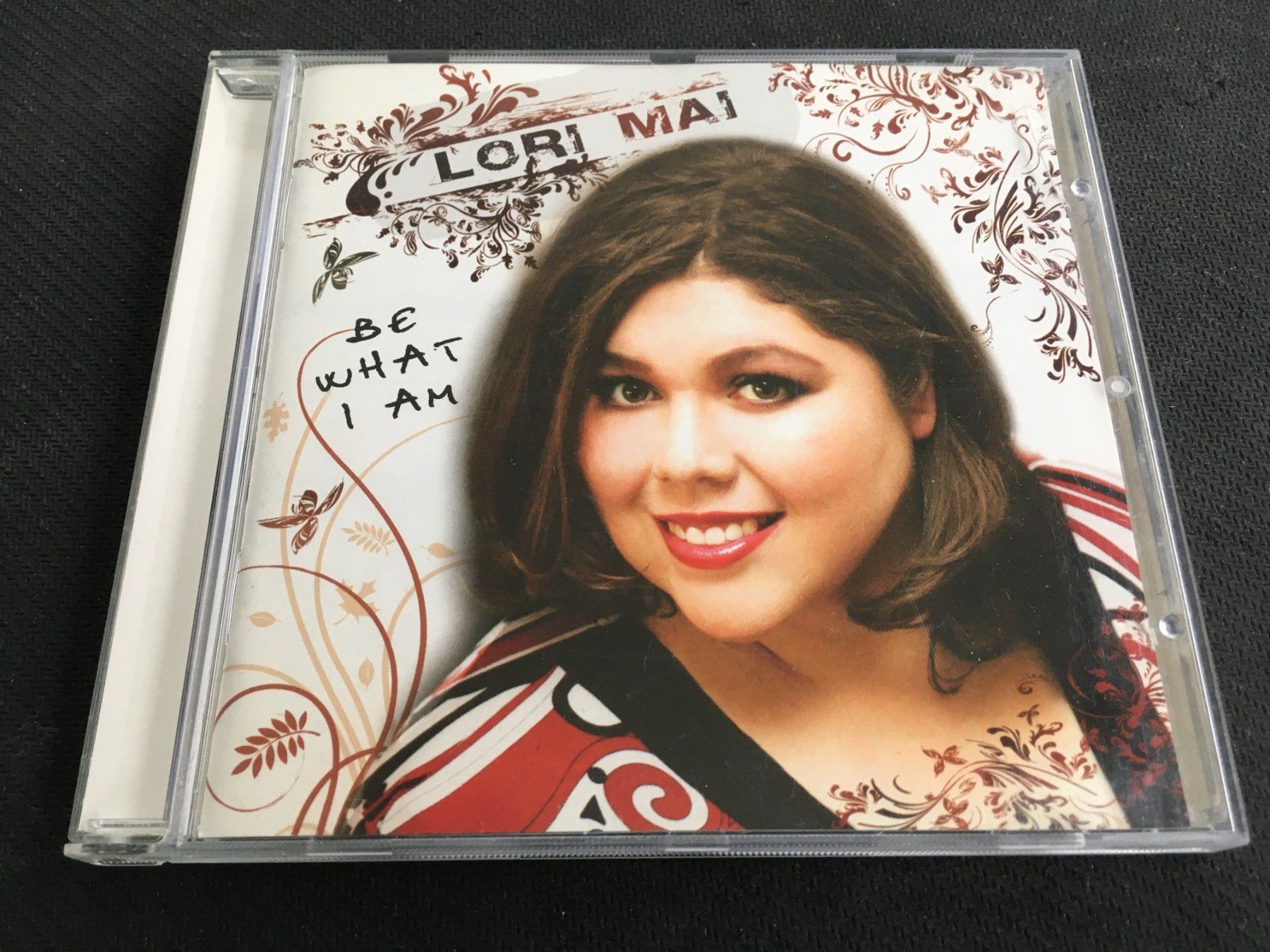 CD: Lori Mai - Be what i am -CD- – Usato da St.Gallen venduto da MedienJoe