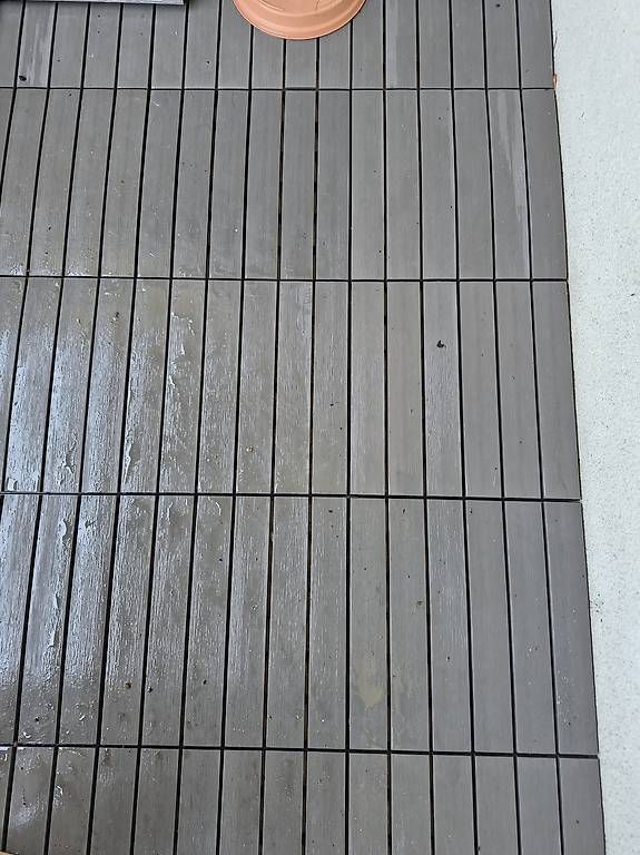 Rivestimenti per pavimenti: Home & More Terrassenfliesse co Extruded Grau – Usato da Rüti ZH venduto da mon_zt9v 3