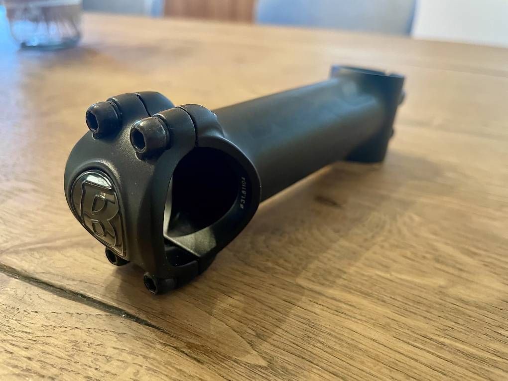 Pezzi di ricambio: Potence vélo  – Usato da Villarvolard venduto da Kiwiboy89