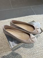 Si Barcelona Ballerinas in Beige 