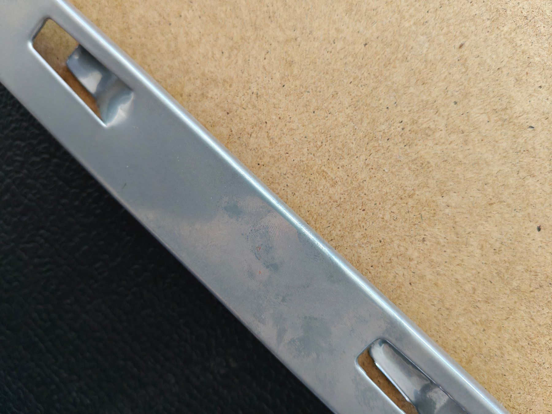 Ikea Cornici: Bilderrahmen IKEA RESLIG silberfarben 50x70cm – Usato da Basel venduto da jos_2z5q 4