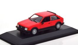 Opel Kadett D SR 1979-1984 rot / schwarz 1:43 von MaXichamps