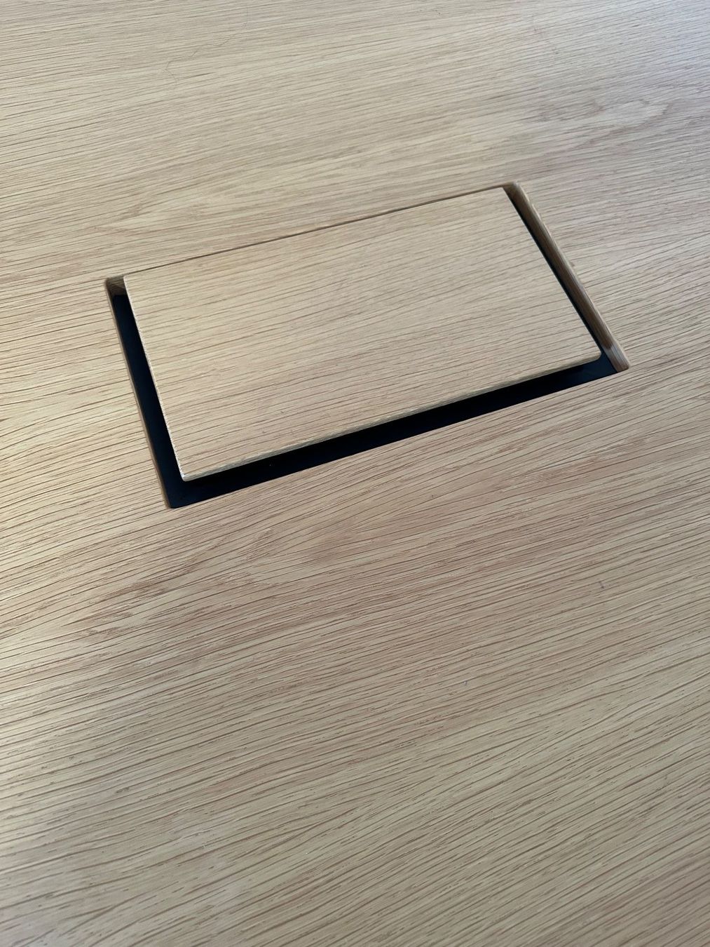 Vitra Tavoli: Eames Tisch Vitra Segmented Table Büro Arbeitstisch – Usato da Dübendorf venduto da Shineforyou 4