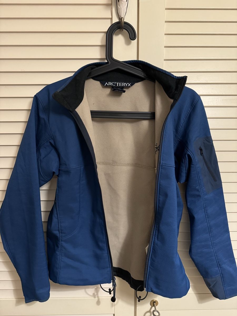 Arcteryx Vestes: Arc'teryx Softshell Jacke , Size S – D'occasion à Zürich par Andriy_Zurich 2