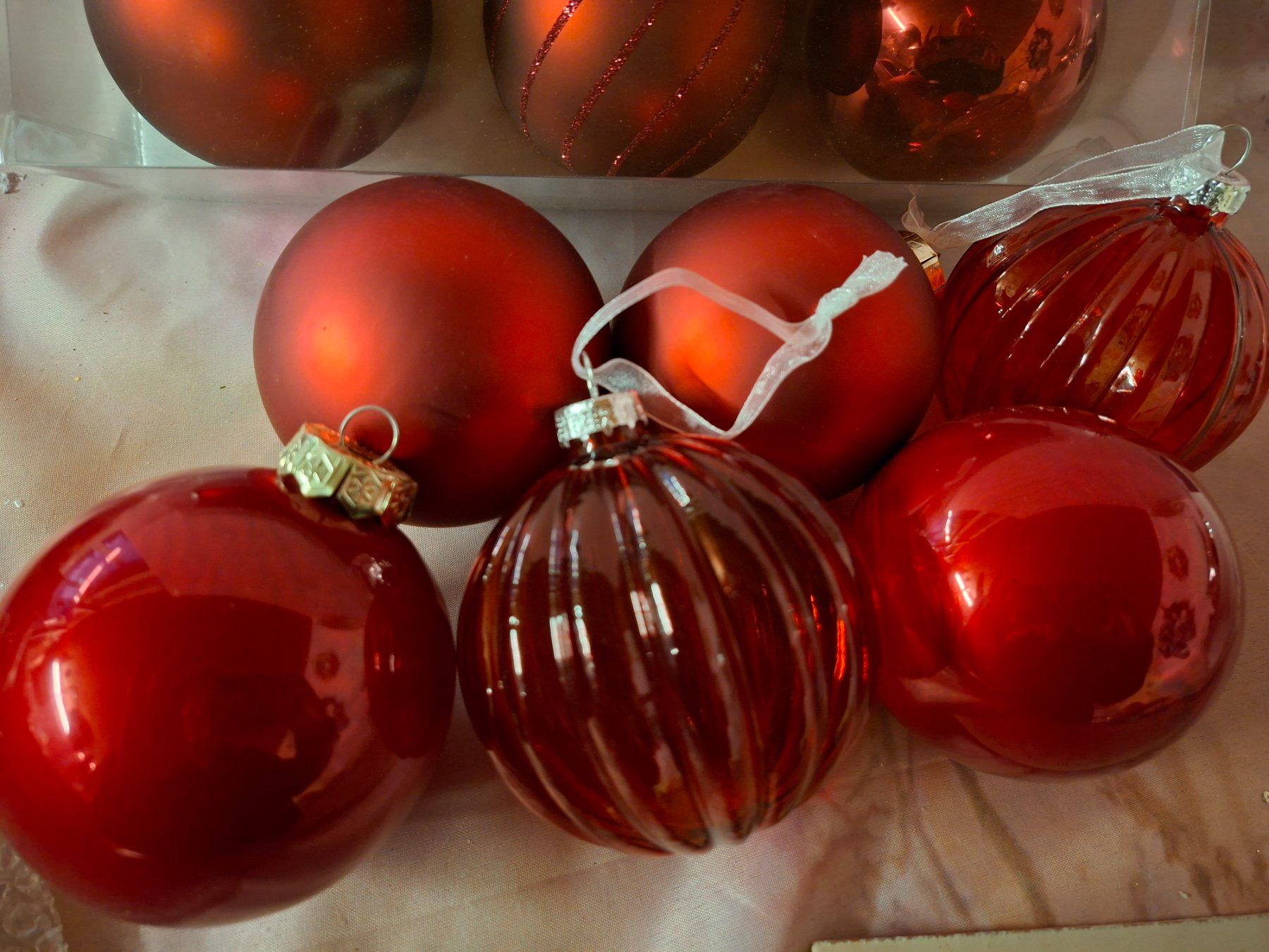 Tutte le decorazioni: neu: 9 Weihnachtskugeln rot aus Glas – Nuovo e nell'imballaggio originale da Nassen venduto da verrueckt 2