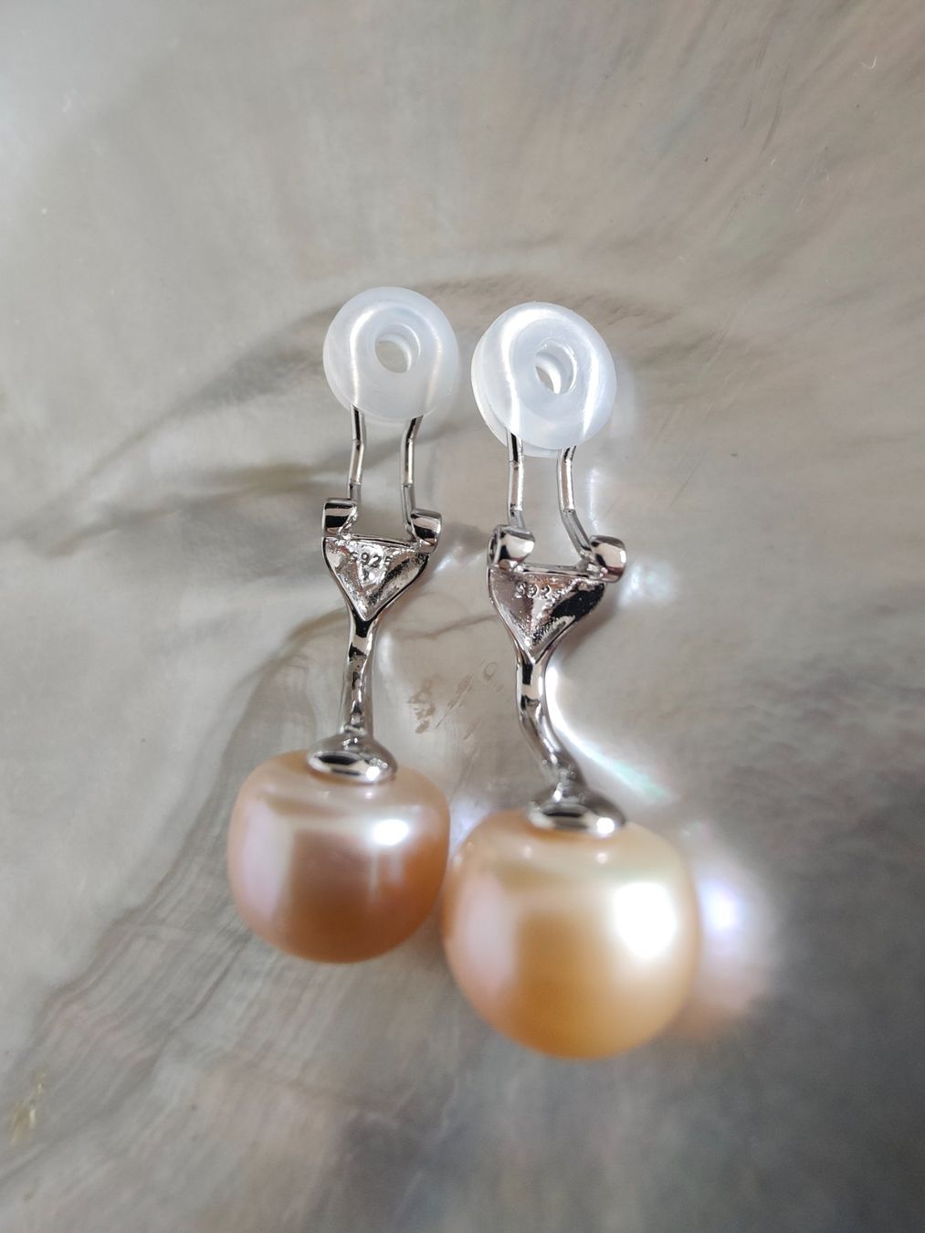 Ohrringe & -stecker: Ohrclips, Süsswasserperle, apricot, ca. 11mm – Neu und originalverpackt aus Rümlang von 21f 2