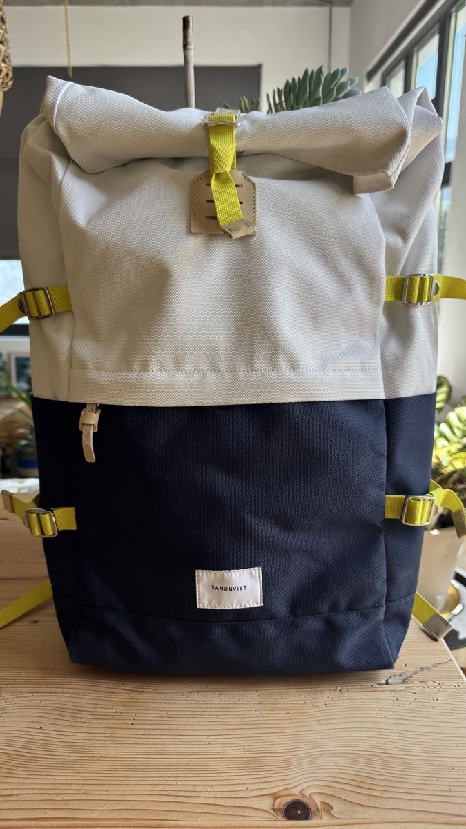 Sandqvist Zaini: Sandqvist Rucksack, 2-farbig, mit Laptopfach – Usato da Seewis Dorf venduto da alex.huesler