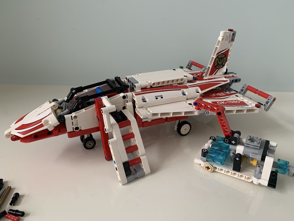 Lego Giocattoli: Lego Technic Löschflugzeug 42040 – Usato da Killwangen venduto da Zermatt5