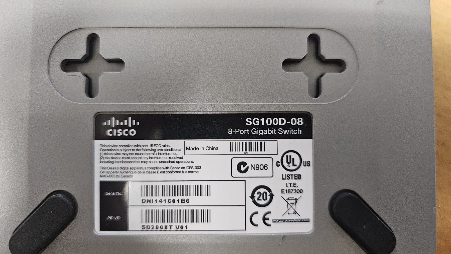 Hubs & Switches: Cisco SG100D-08 8-Port Gigabit Switch gebraucht – Gebraucht aus Brüttisellen von itprofisgroup 1