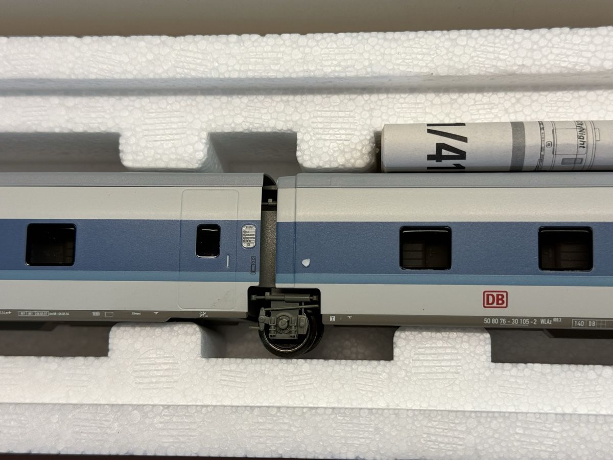Märklin H0 41772 Hoteltalgo Intercity Night DB (Gebraucht) in Chur für ...