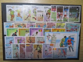 Fussball reichhaltiges Lot auf 1 Doppel-Steckkarte