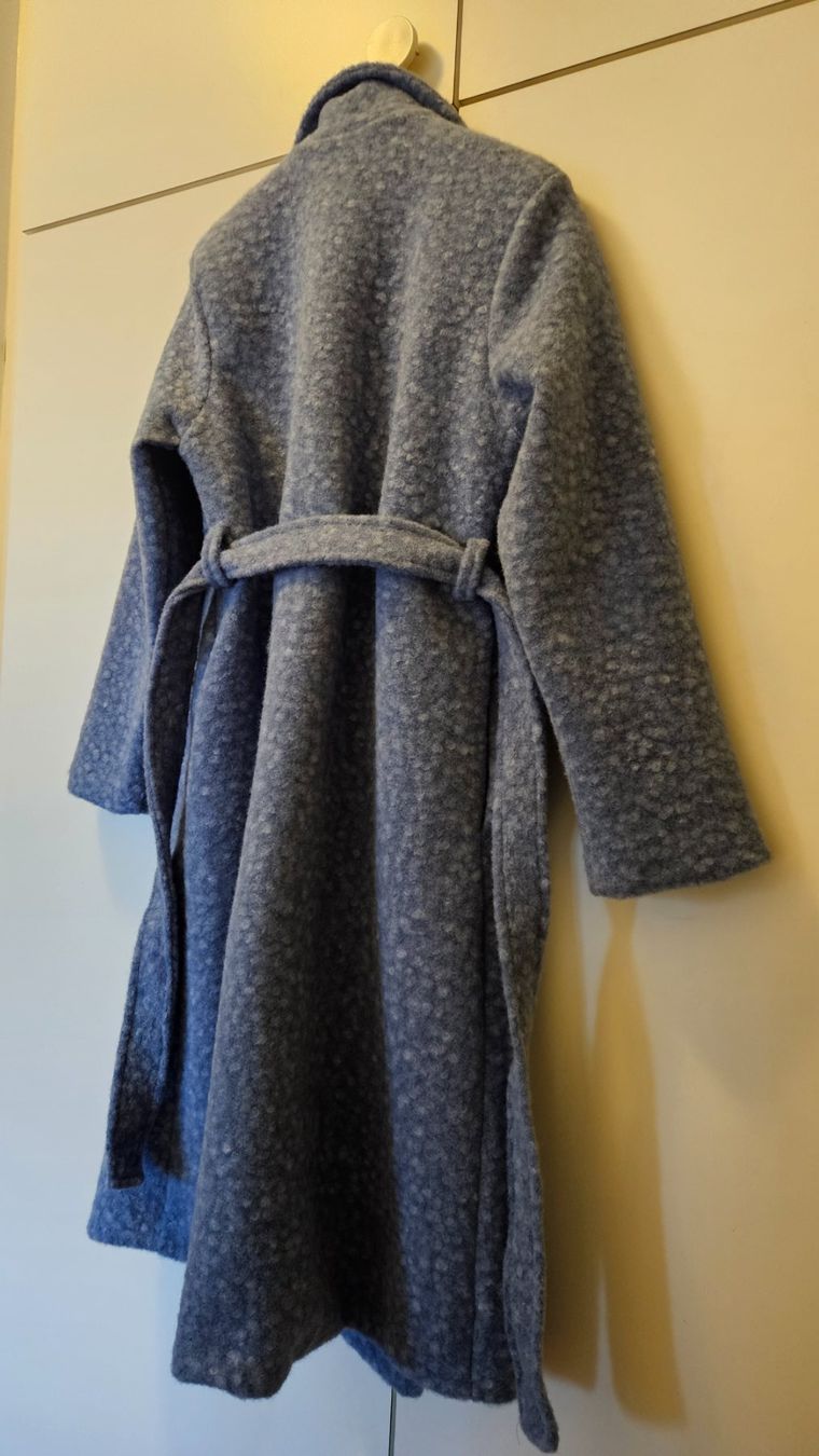 Cappotti: Cappotto azzurro in poliestere – Usato da Melano venduto da H-Sara 1