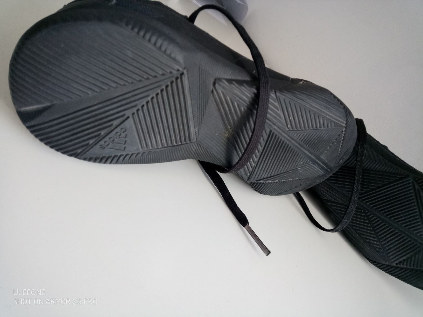 Scarpe per ragazzi: Adidas Predator Hallenschuhe, Grösse 34, Schwarz – Usato da Volketswil venduto da Car1 5