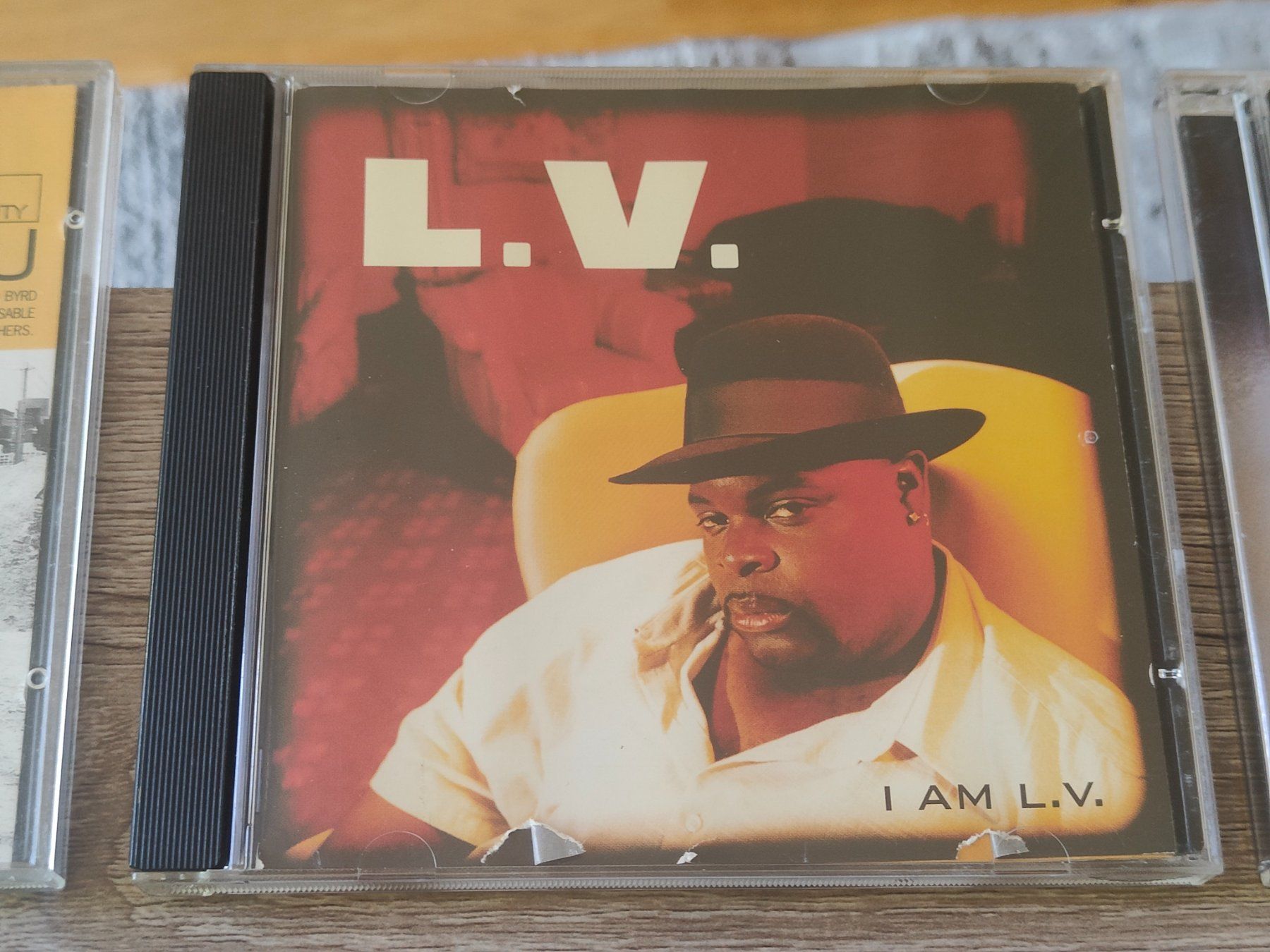 CD: LV - I am LV – Usato da Fribourg venduto da cristiana_vend