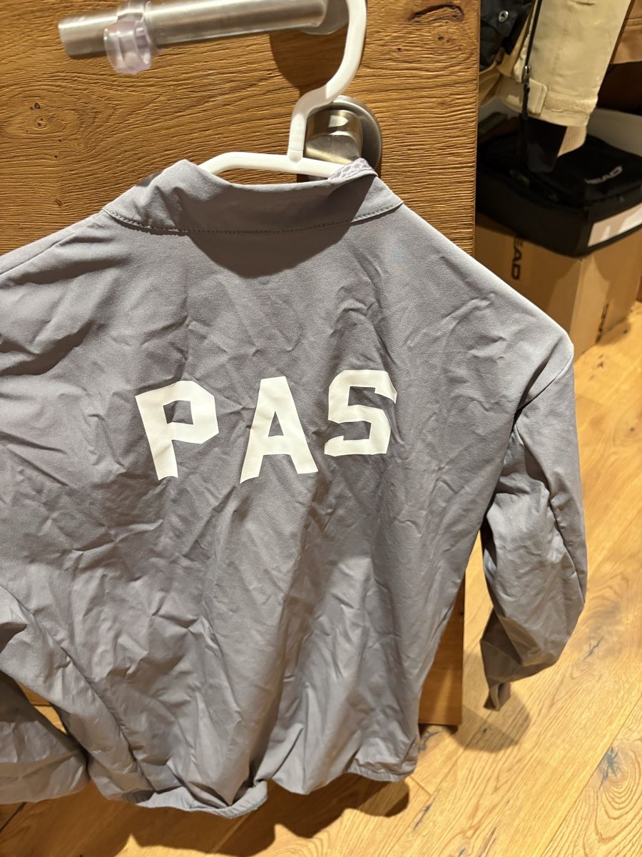 Pas Normal Studios Giacche: Radjacke PAS NORMAL STUDIOS grau Grösse L guter Zustand – Nuovo (secondo la descrizione) da Obersaxen venduto da ben_2cdp 2