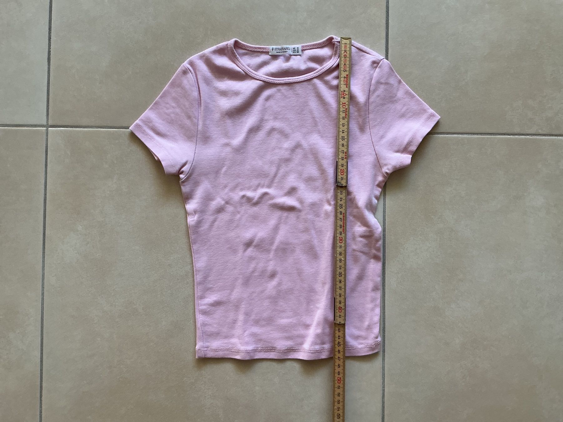 Stradivarius T-shirts: T-Shirt Stradivarius rosa – D'occasion à Frauenfeld par Stehojen 3
