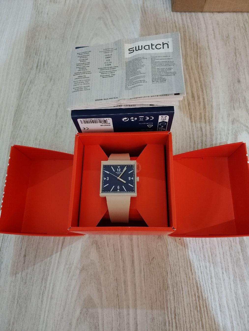 Swatch Uhren: Swatch What if tariffs – Neu und originalverpackt aus Häuslenen von Inlepaya2000