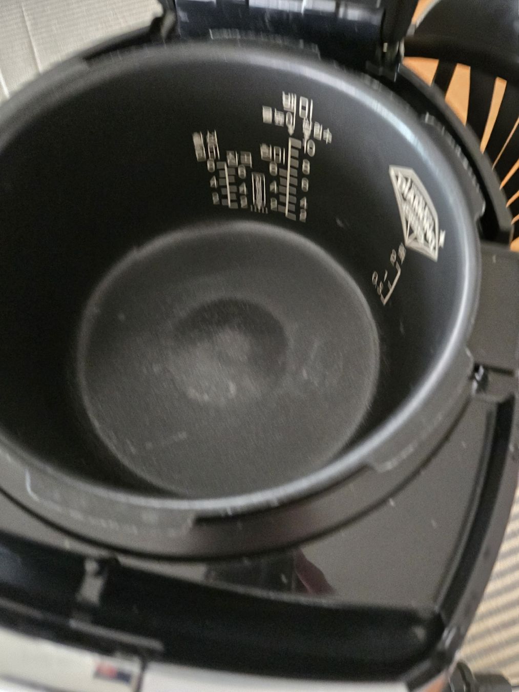 Pentole: Cuchen Electric Rice Cooker CJS-FA1002DV - Versatile! – Usato da Fällanden venduto da noa_mh8y 4