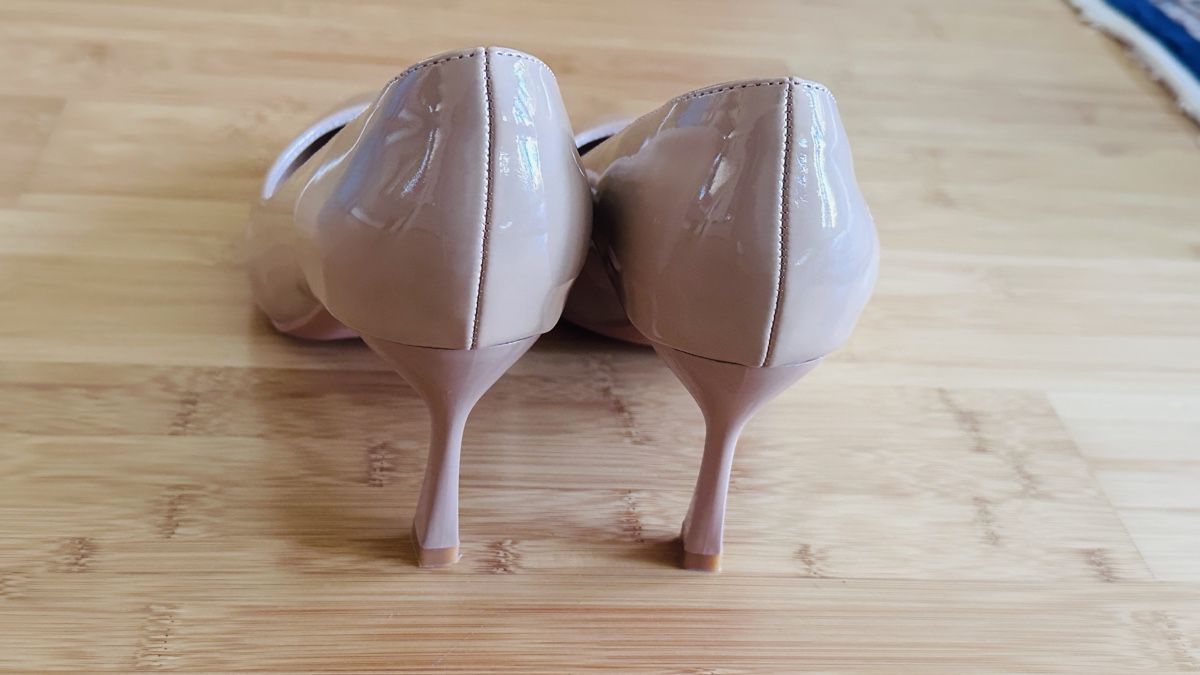 Pompe & Parti di ricambio: Wide feet? No problem! Beige Pump heels, size 39 – Nuovo (secondo la descrizione) da Nidau venduto da son_9tqr 2