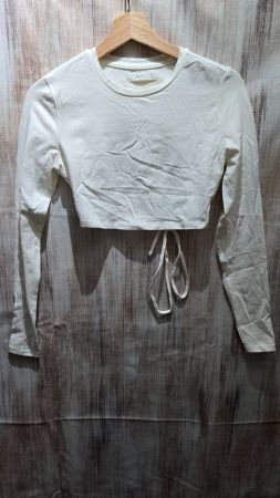 🎉 Reserved Crop-Top - S - Langarm mit rückenfreiem Detail